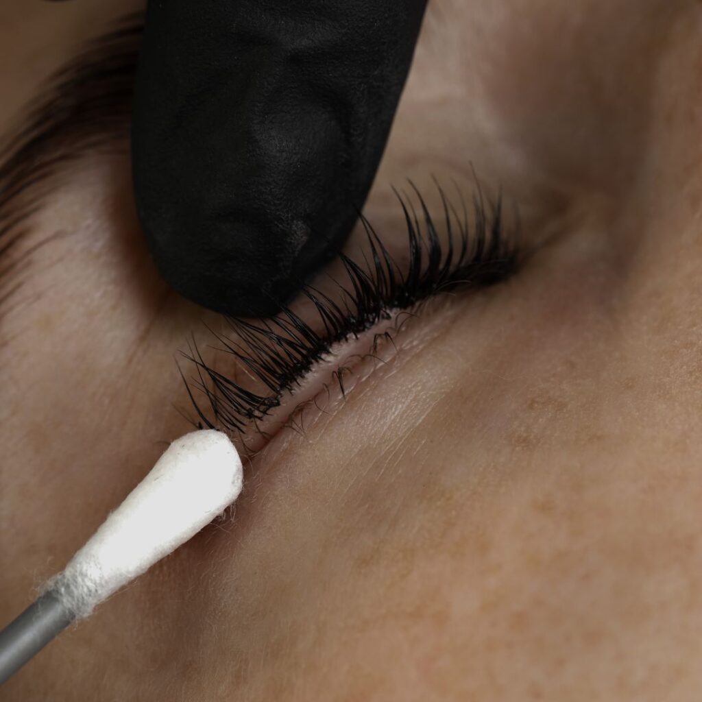 Wimpern & Augenbrauen Skin Essence